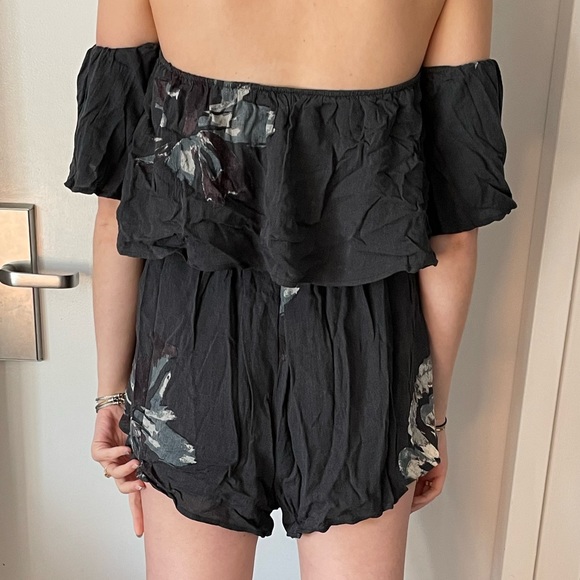 Sage charcoal gray Flowy floral romper - Picture 2 of 4